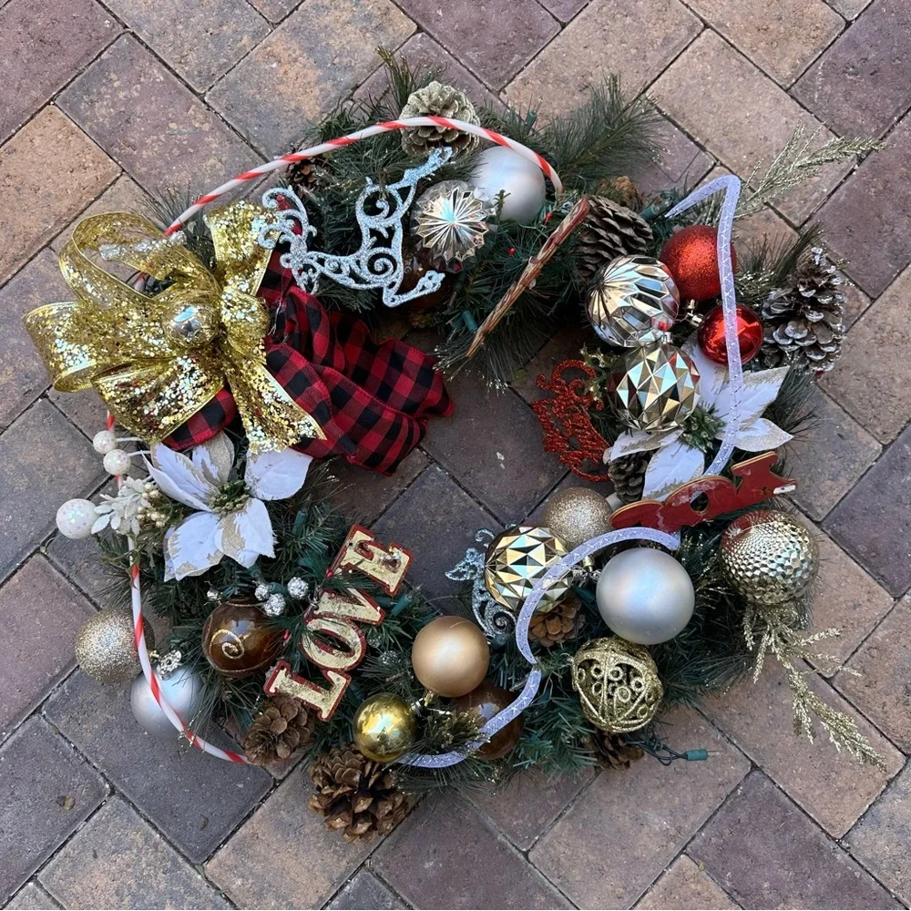 Christmas wreaths home decoration